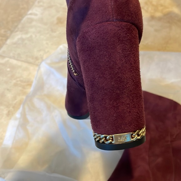 NWOT Michael Kors Suede Chain Booties/ wine color - Picture 4 of 8